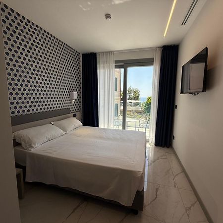 Hotel Villa Levi Sanremo Esterno foto